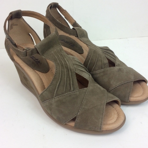 Earth Suede Peep Toe Wedge Sandals Curvet KHAKI suede Size 7.5 COMFORT Dressy - Picture 3 of 5